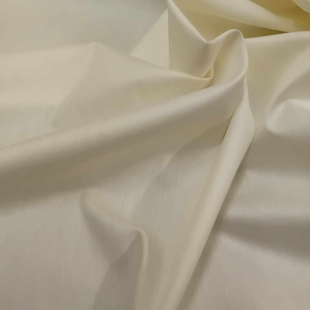 crease resistant poly cotton curtain lining in ivory 